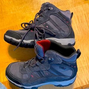 Mens LL BEAN waterproof boots. 7 1/2